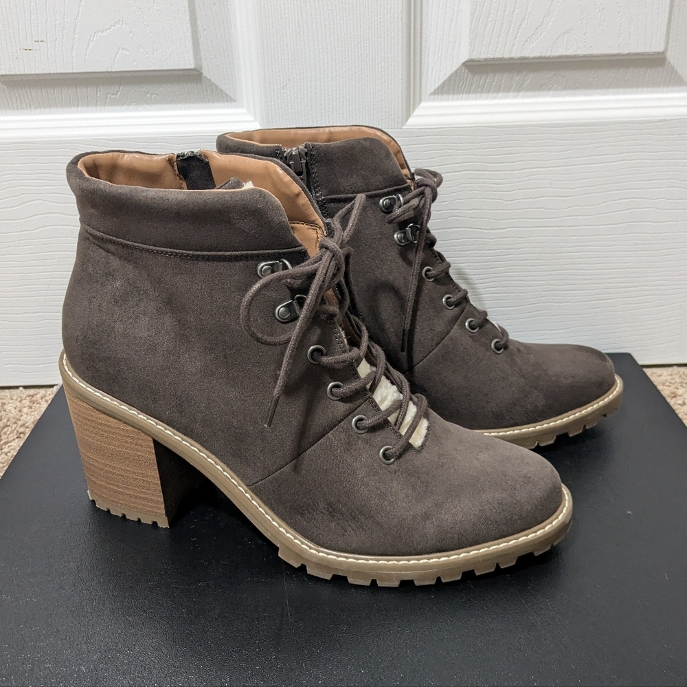 Universal Thread, Lace Up Boot Heels, Women's Size 12, Brown